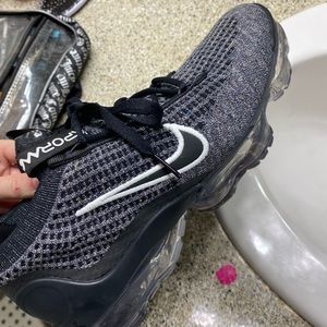 Nike fly knit vapormax